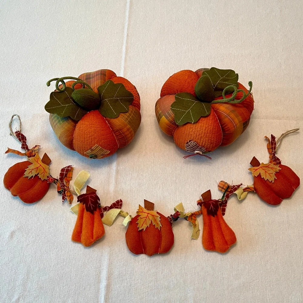 Handcrafted Felt Bundle Swag Patchwork Plaid Stuffed Pumpkins Fall Thanksgiving